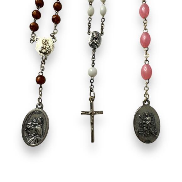 Vintage Religious Jewelry Lot Rosary Medallions lot of 6 #7 - Picture 3 of 7